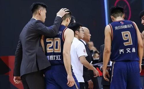 cba最新爆料霍楠,CBA赛场风云再起，揭秘幕后精彩瞬间